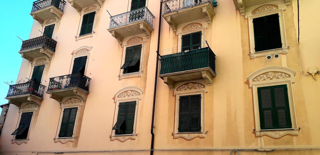 Lamberti Beach Apartment - 150 M From The Sea - Just Renewed - Wifi Savona Eksteriør billede